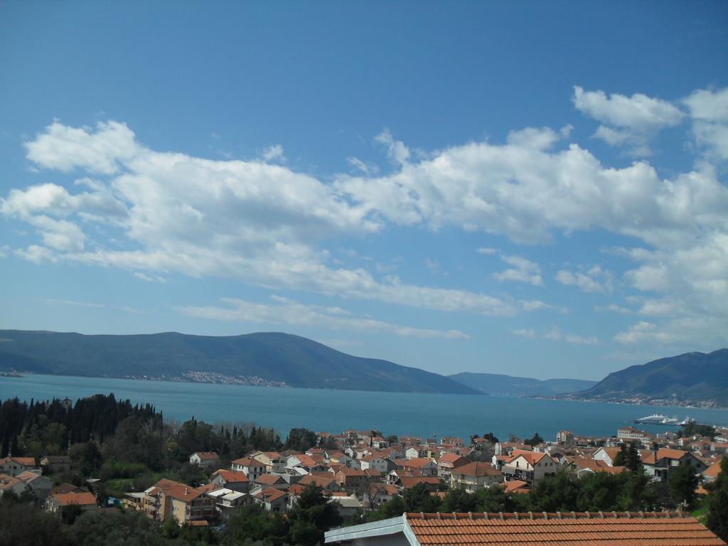 Apartmani Petar Tivat Eksteriør billede