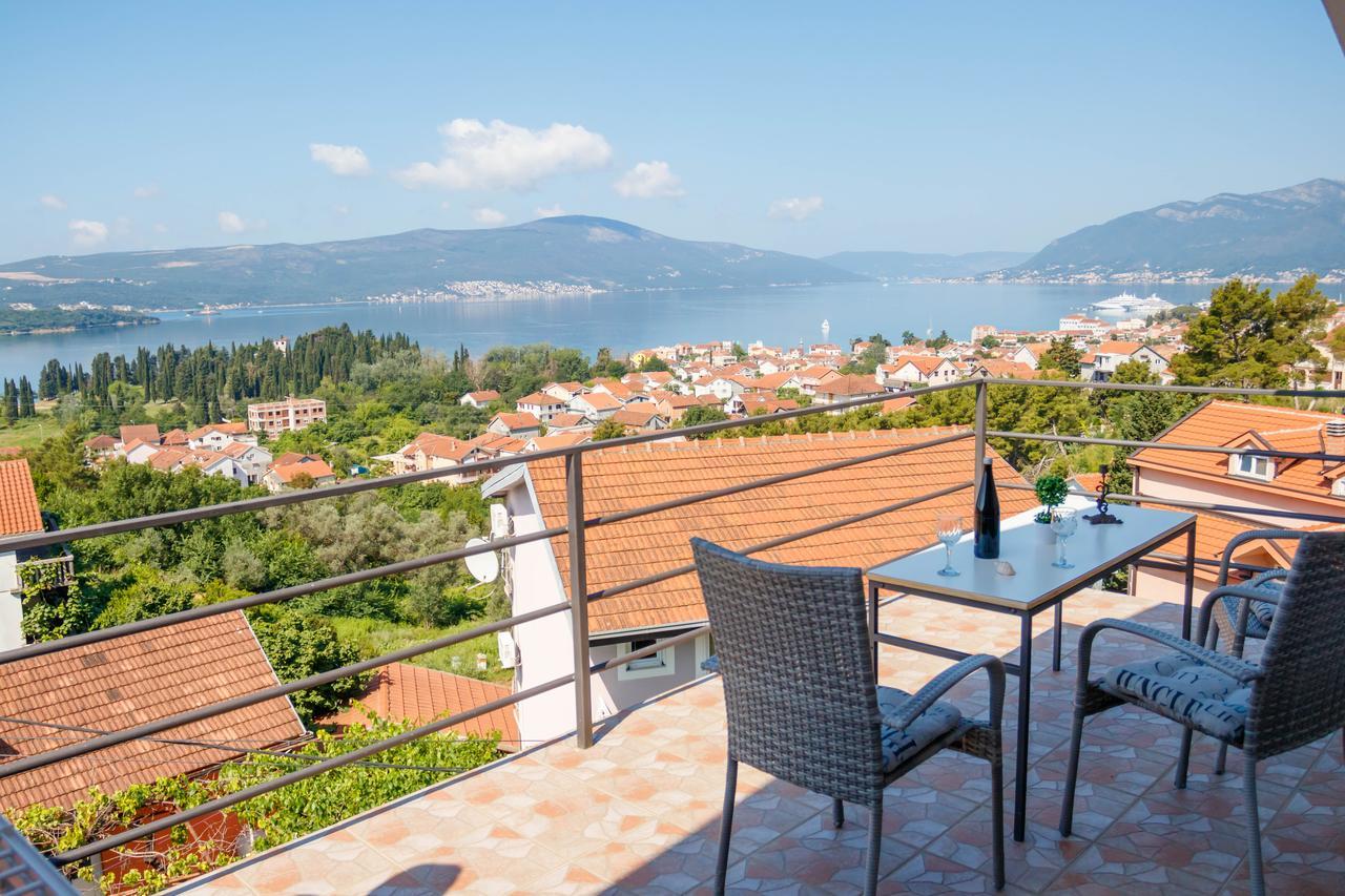 Apartmani Petar Tivat Eksteriør billede