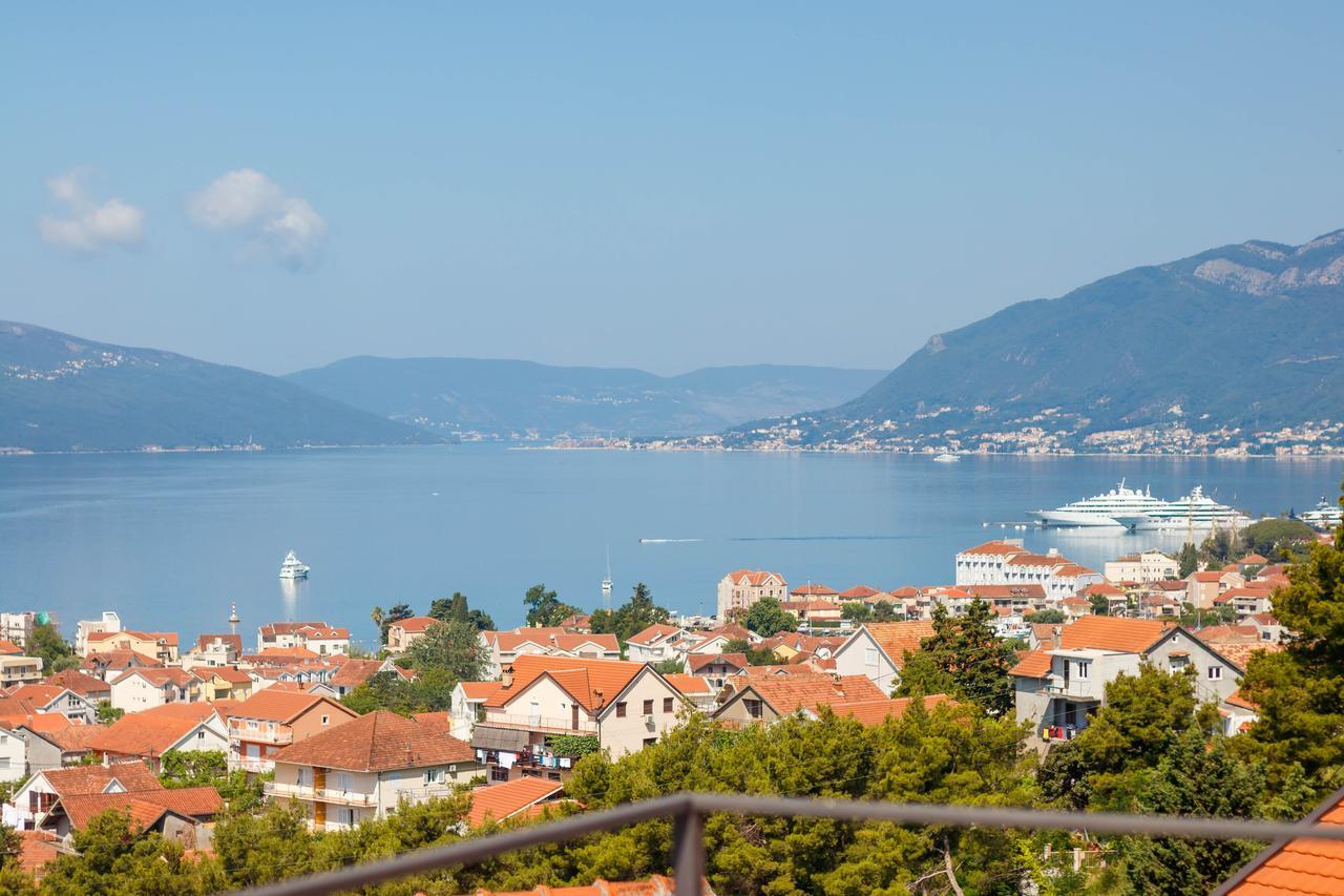 Apartmani Petar Tivat Eksteriør billede