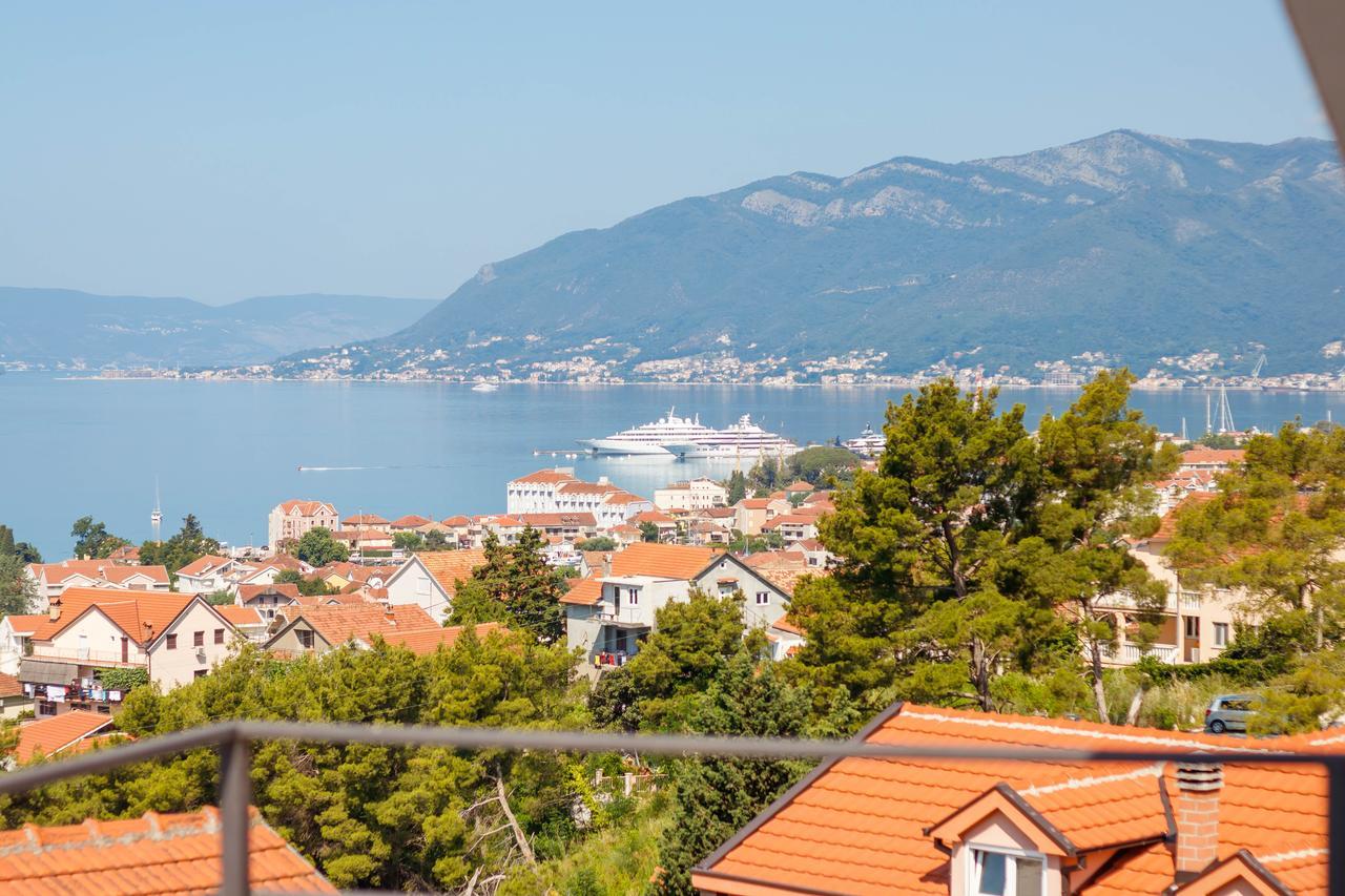 Apartmani Petar Tivat Eksteriør billede