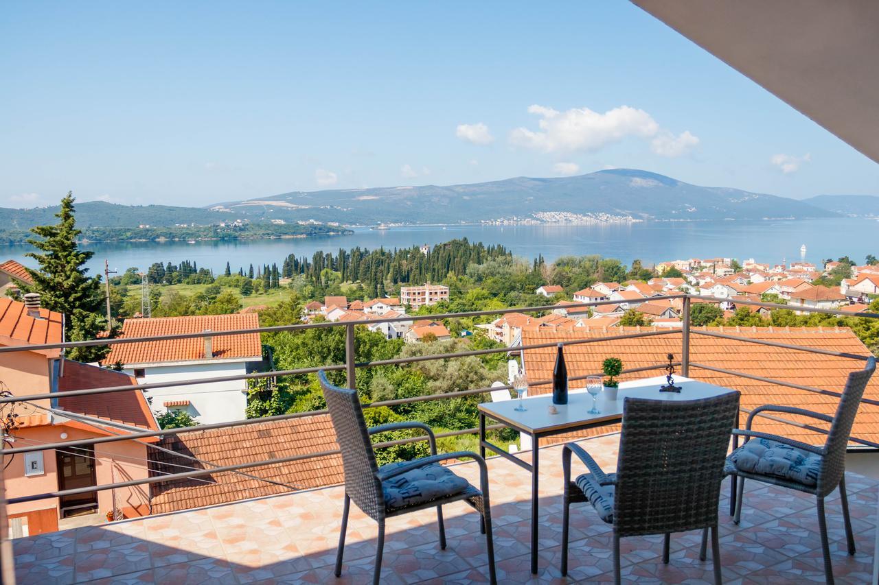 Apartmani Petar Tivat Eksteriør billede